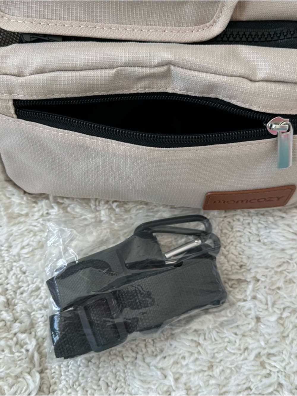 Momcozy Stroller Organizer - Picture 3 of 5